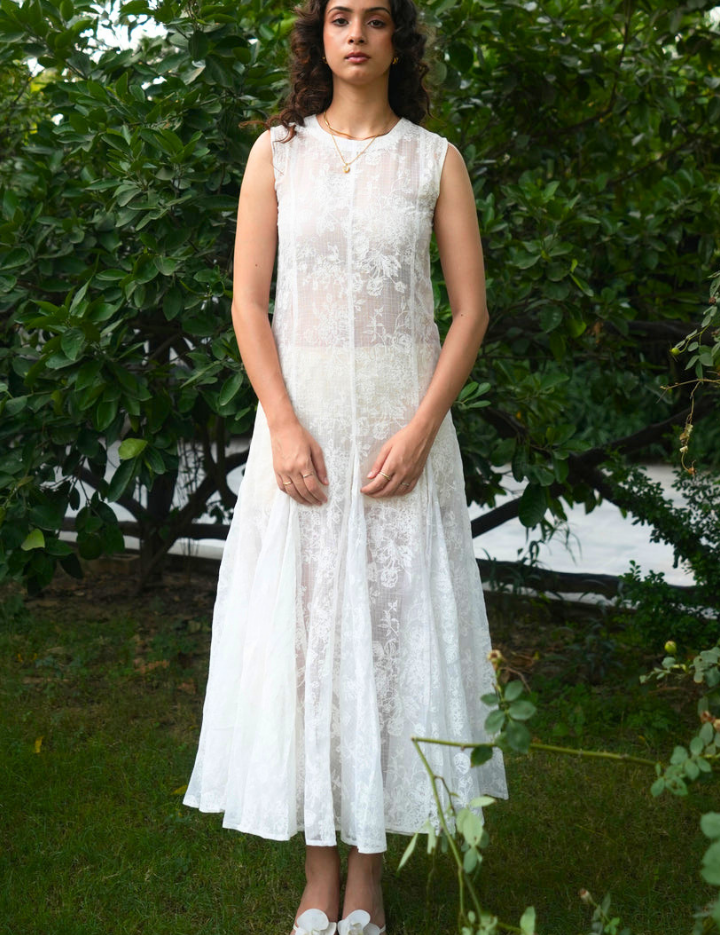 Siah-Sheer-Dress-B_86eacfeb-b193-4873-bdaf-b550d0458e73.png
