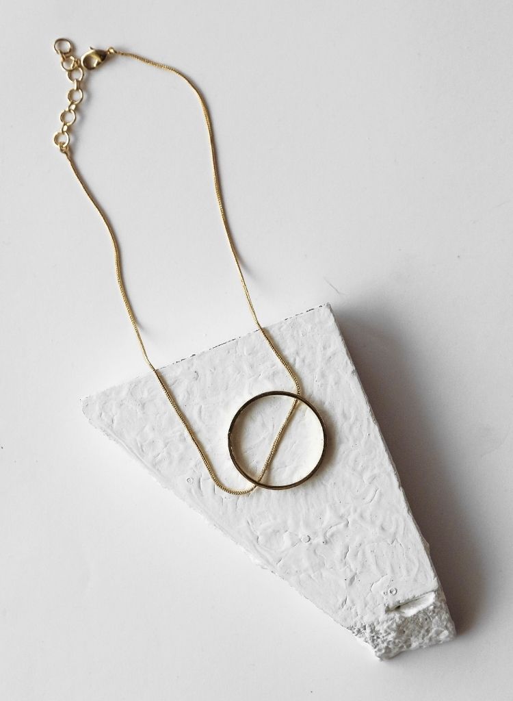 Slit A Circle Necklace RTS