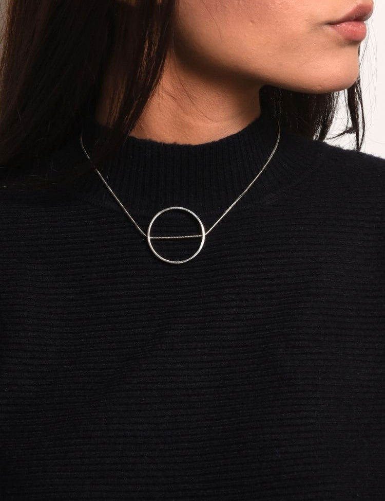 Slit-A-Circle-Necklace-Silver-B.jpg