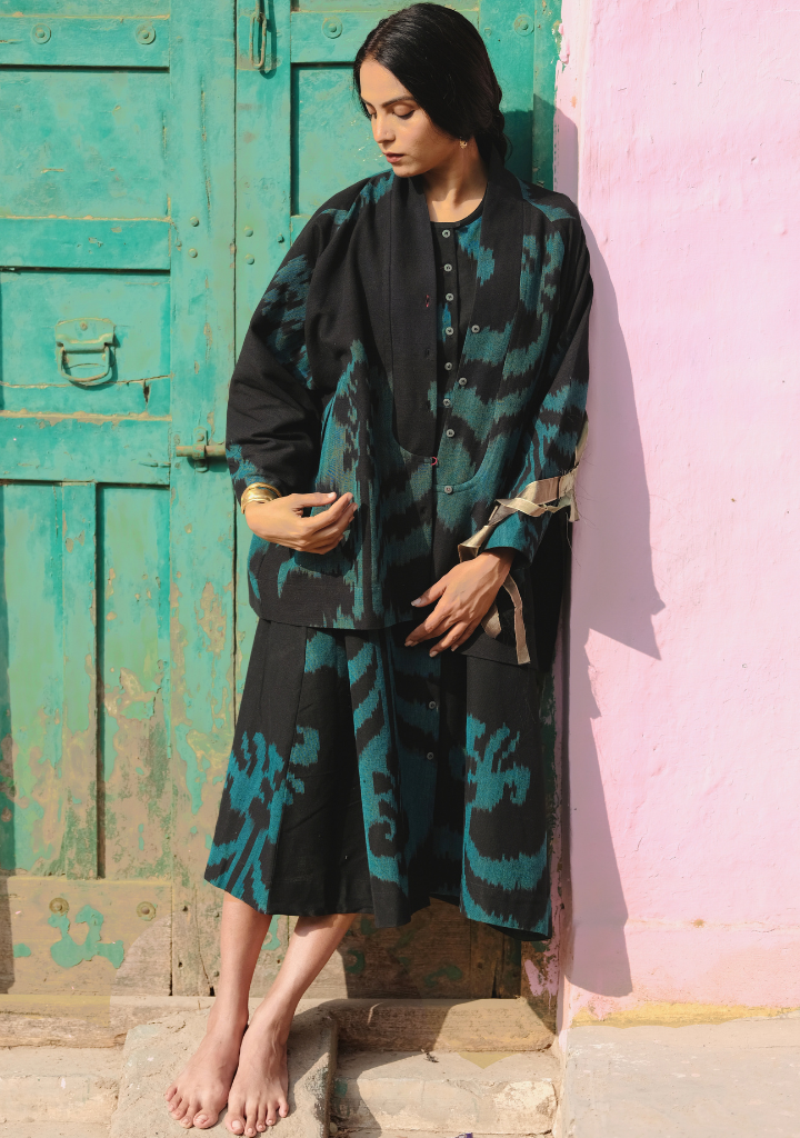 Soot Raglan Top