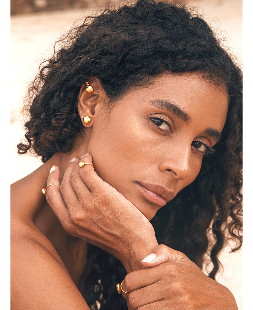 Sophie-Earrings-Medium-Gold-C.jpg
