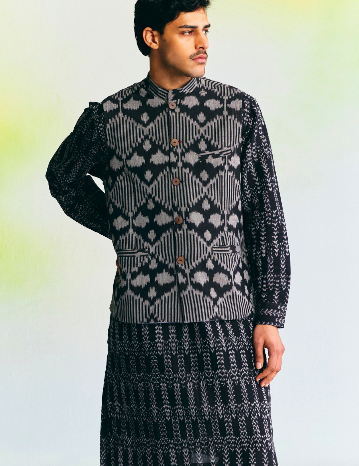 Static-Band-Collar-Wasitcoat-A.png