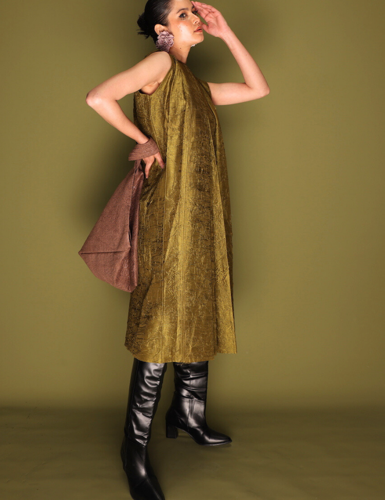 Stone-Dress-Gold-D.png