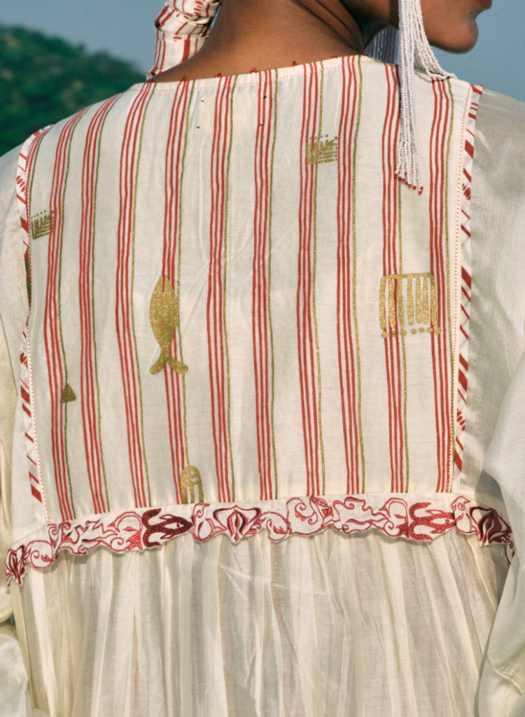 Su Mon Square Sleeve Dress