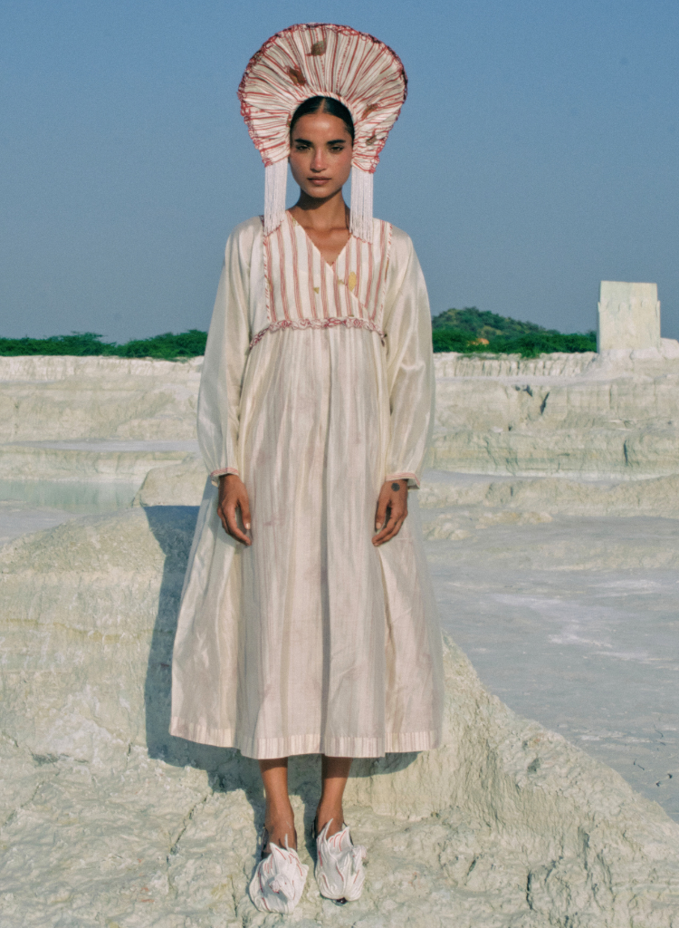 Su Mon Square Sleeve Dress