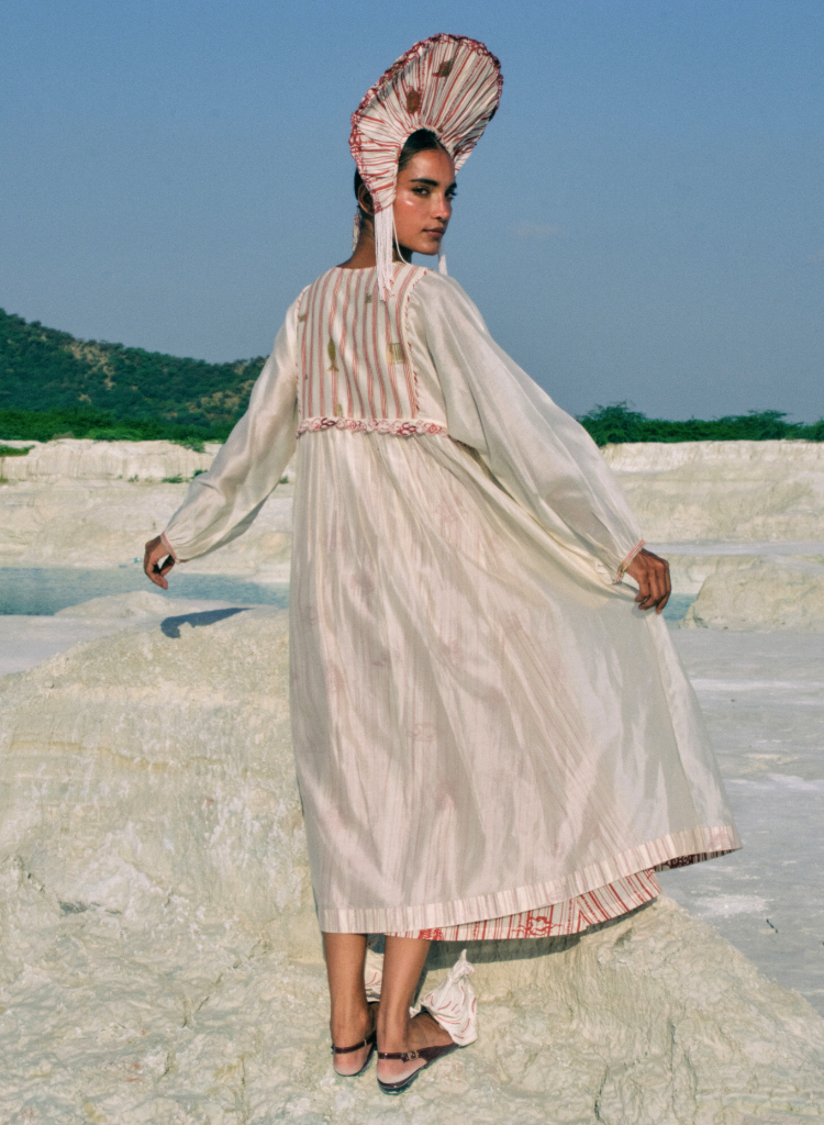 Su Mon Square Sleeve Dress