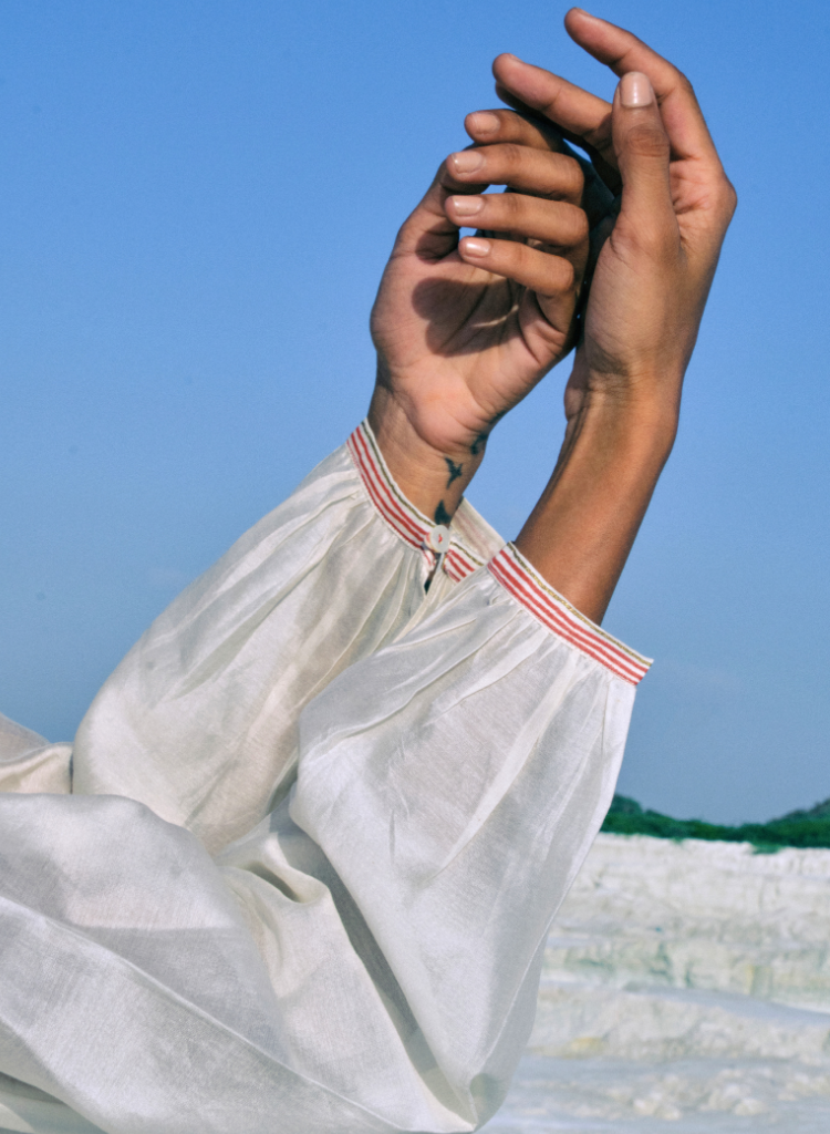 Su Mon Square Sleeve Dress