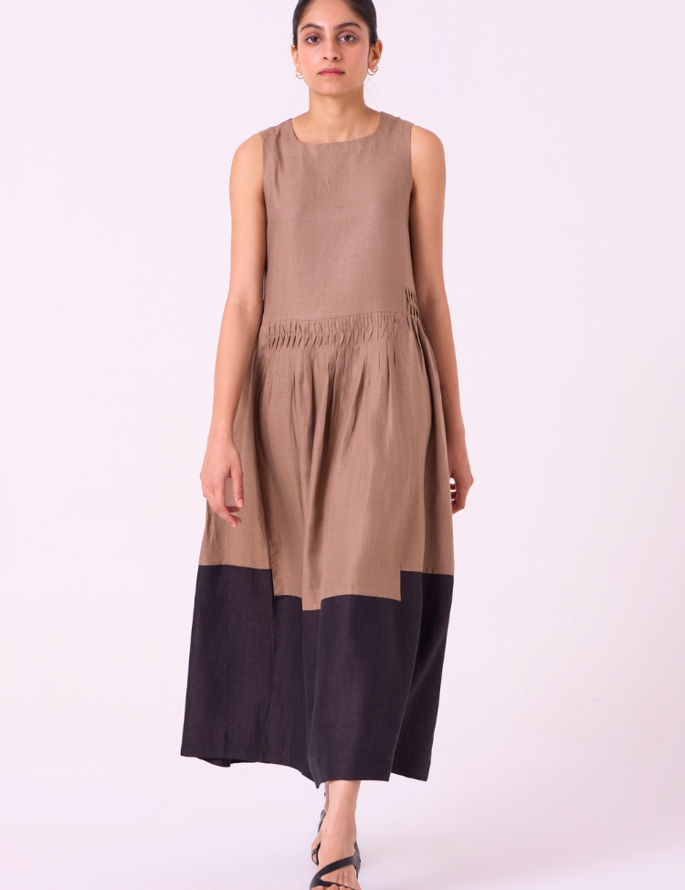 Sumi-Colourblocked-Dress-B.png