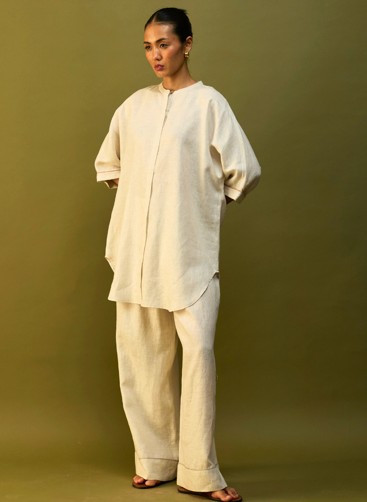 Sumire Curved Hem Top