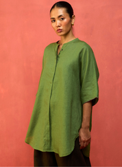 Sumire Curved Hem Top