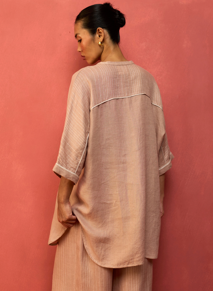 Sumire Curved Hem Top