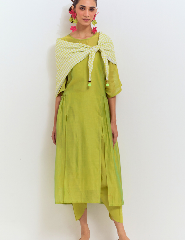 Sun-Kissed-Kurta-A_2cfa926c-c5e9-4fd5-a607-36acef4951e2.png