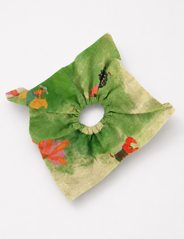 Sway-Box-Scrunchie-A.png
