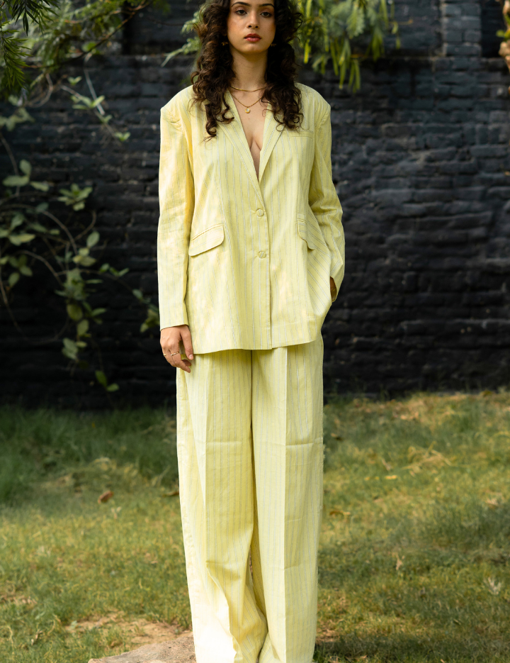 Tahlia-Double-Buttoned-Blazer-F_89a29295-d96f-4cc8-883b-7136fab90f98.png