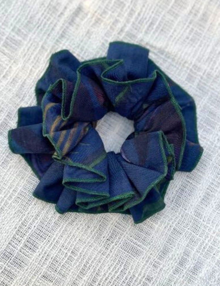 Tara-Scrunchie-B.png