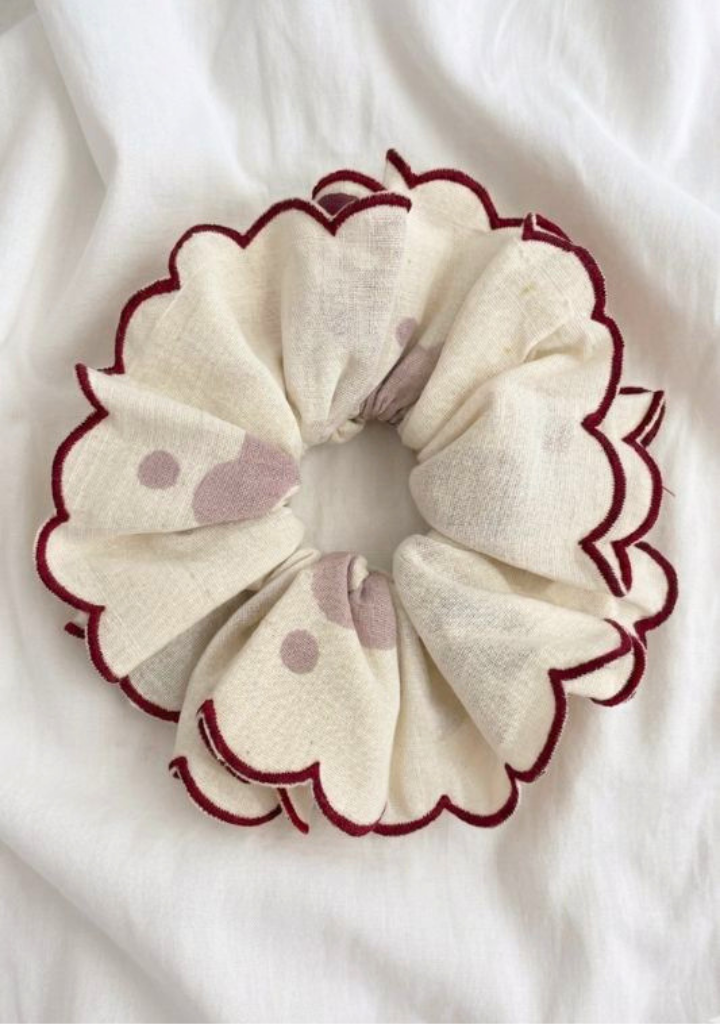 Thandai Scrunchie