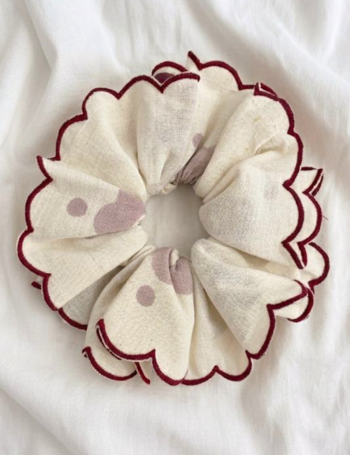Thandai-Scrunchie-A.png