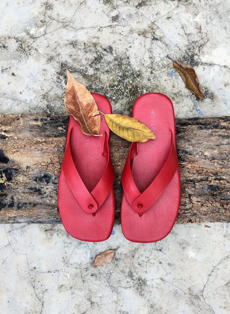 The Knot Flip Flops