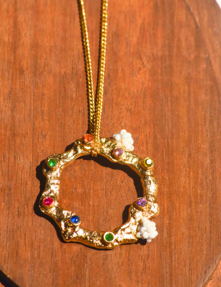 The-Summer-Circle-Pendant-A.png
