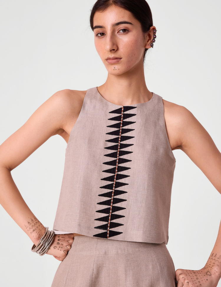 ToniEmbroideredTop-F_9f4e4aa8-686b-4de1-876e-b34811bd5f85.png