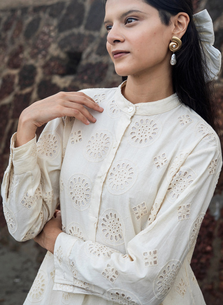 Tori Embroidered Set