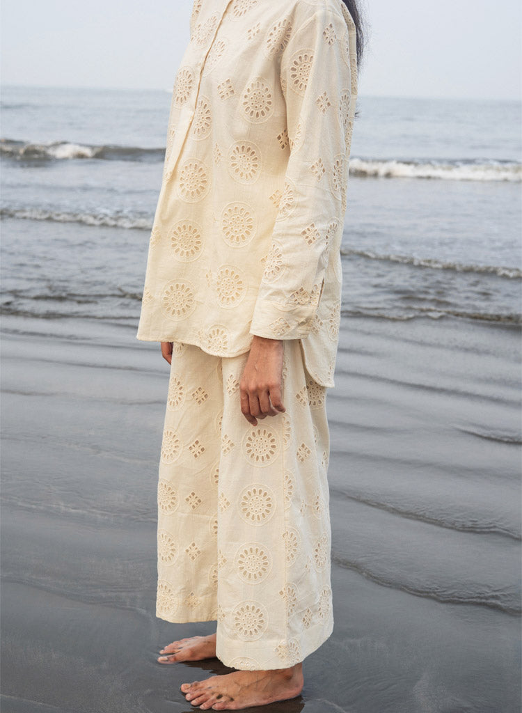 Tori Embroidered Set