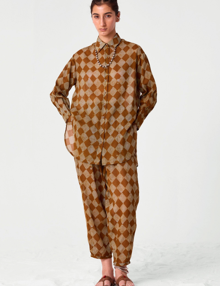 ToriBatikShirt-G.png