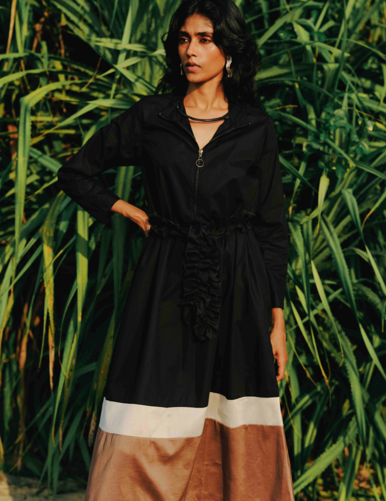 Turtle-Neck-Dress-Black-I.png