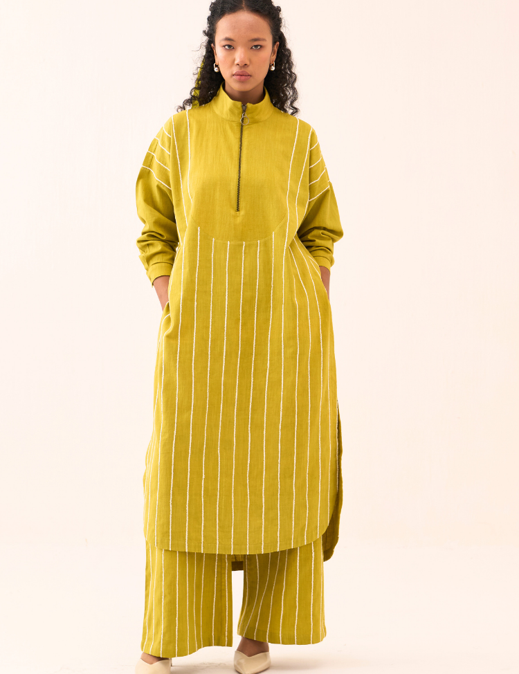 U-Yoke-Emb-Tunic-Set-Lime-E.png