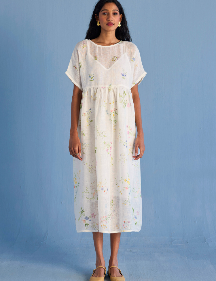Uniko-Pleated-Dress-White-D.png