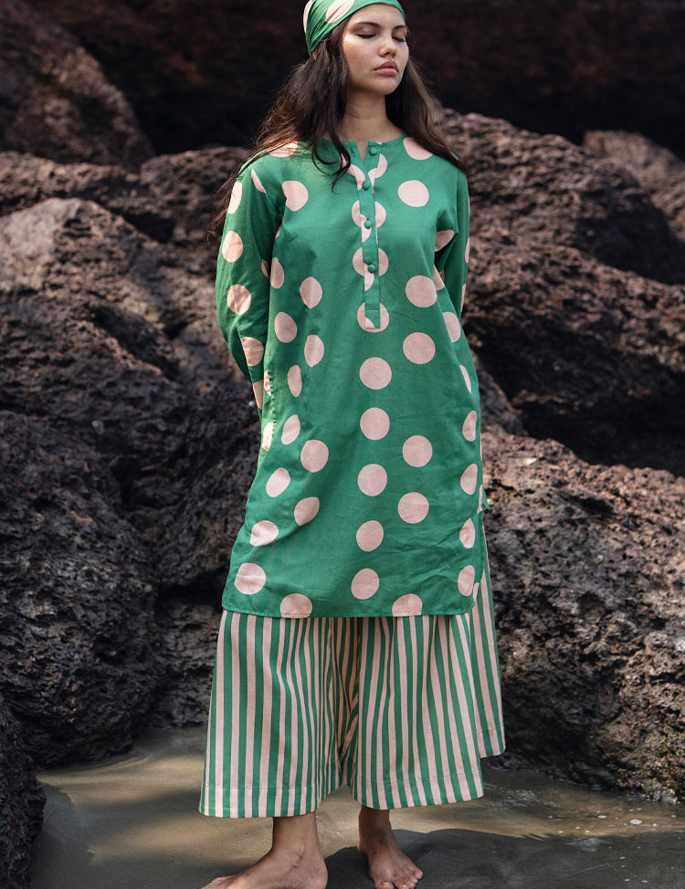 Uniqlo-Set-Polka-A.jpg