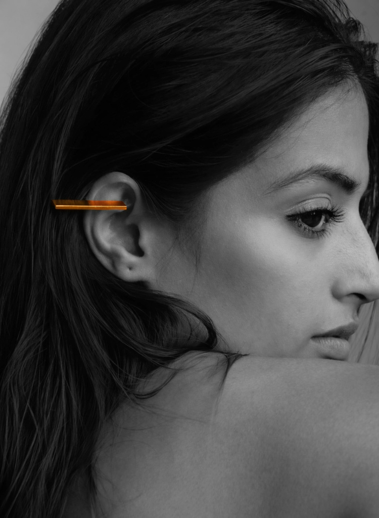 Uno Ear Cuff