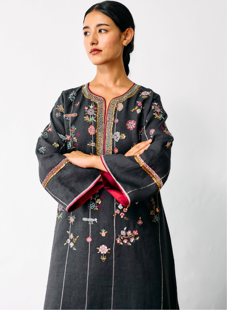 Ura Embroidered Kurta