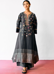 Ura Embroidered Kurta