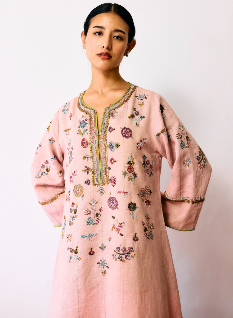 Ura Embroidered Kurta