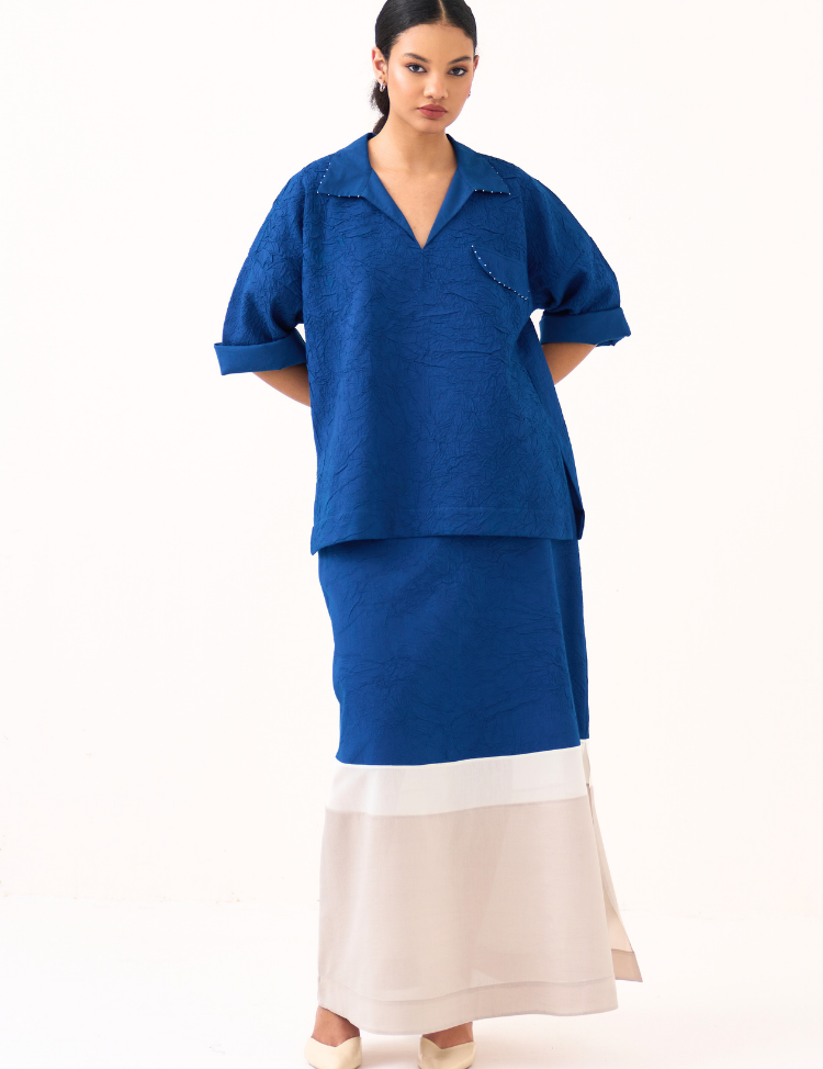V-Neck-Top-Blue-B_5a92f2d5-1eb1-4b55-b776-b24b3972d905.png