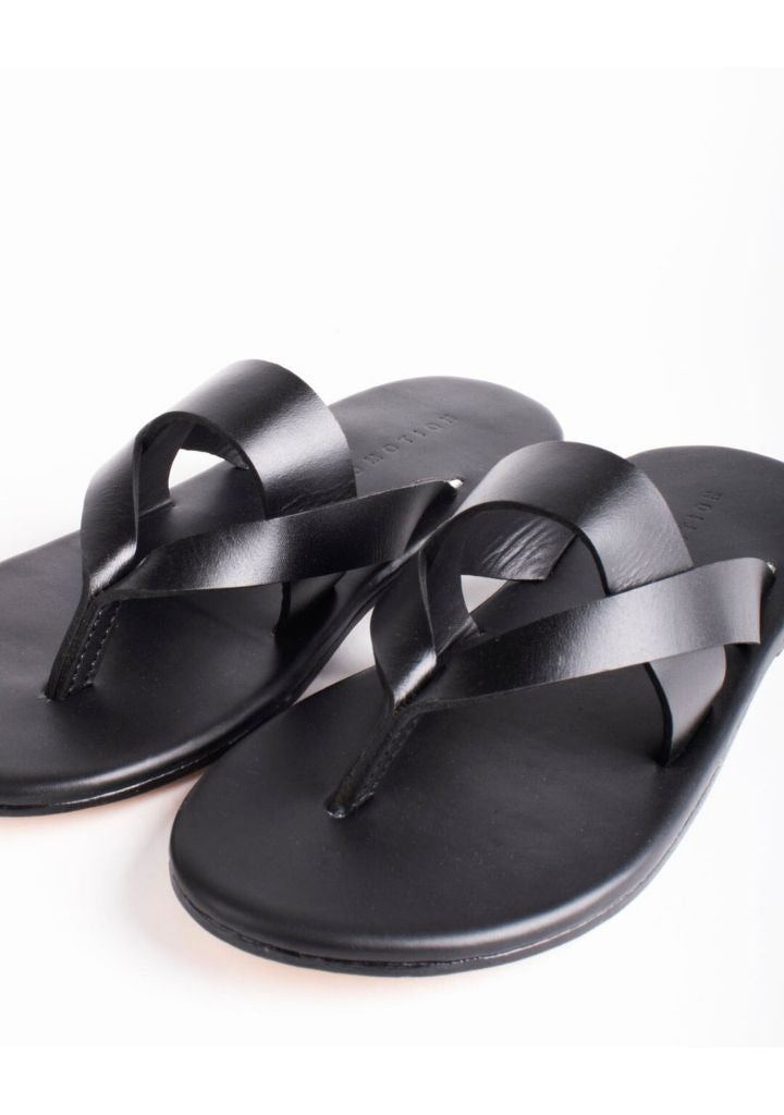V-Strap Chappals