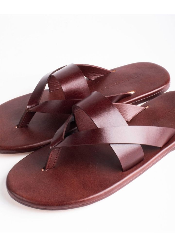 V-Strap Chappals