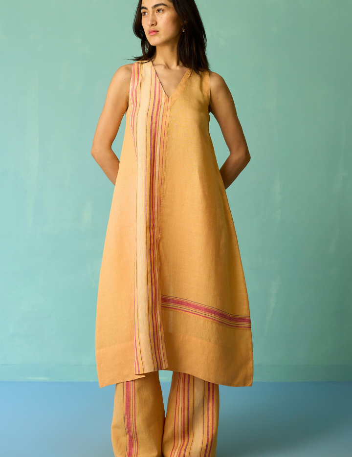 Vanya Border Kurta