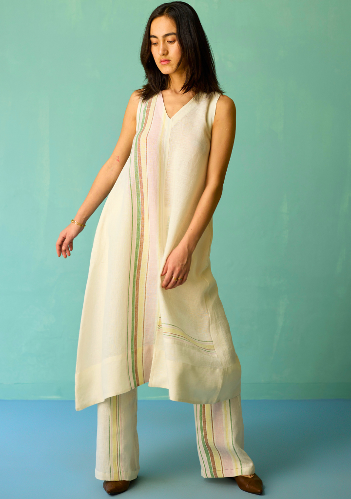 Vanya Border Kurta Set