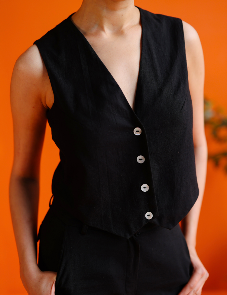 Vasanta-Waistcoat-F.png