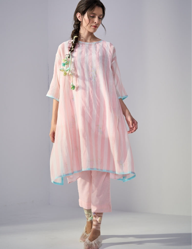Vienna-Kimono-Kurta-C_f2e3489d-6975-4603-b572-9b0278e655e5.jpg