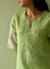 Vira Hand-Emboidered Kurta
