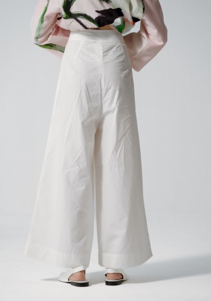 White Pleated Pants