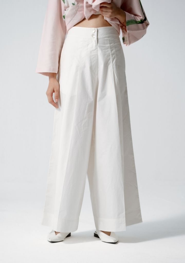 White Pleated Pants