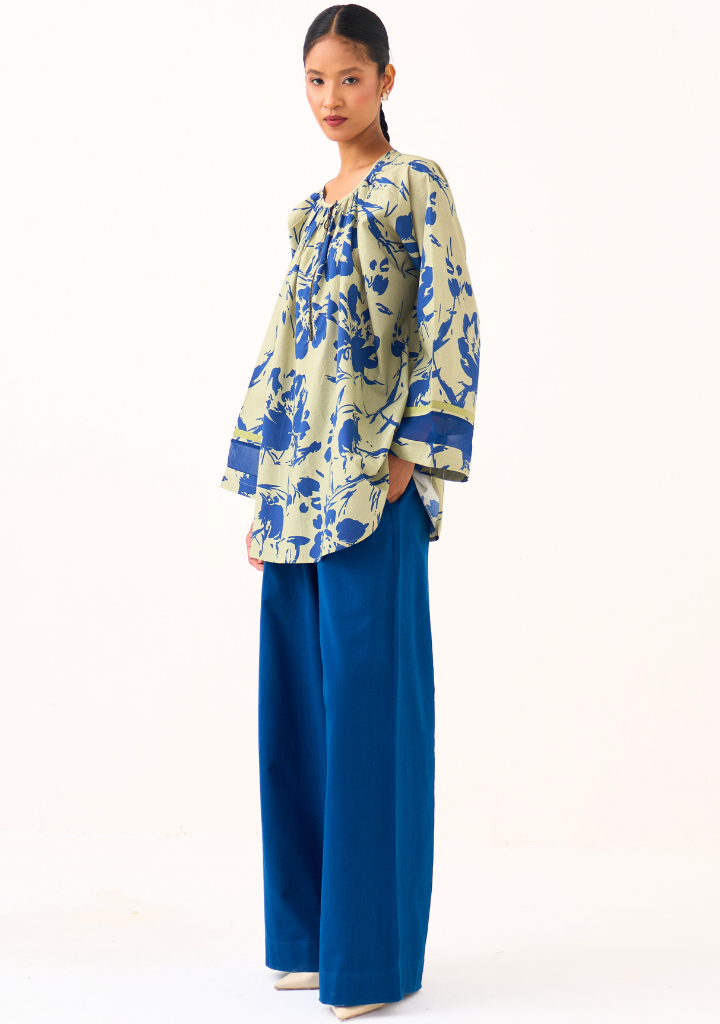 Wide Sleeve Gather Neck Top