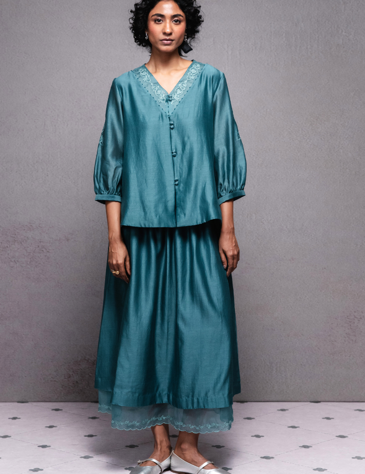 Yasmin-Top-Blue-A_01665fc9-f8a9-4bc6-a506-da759a811c68.png