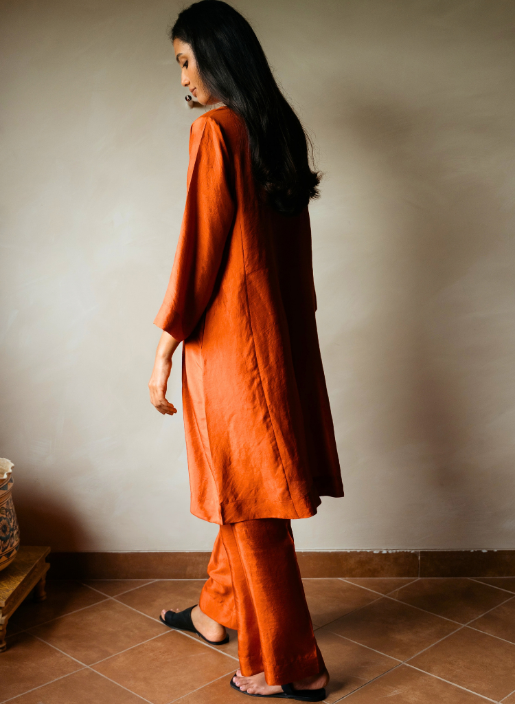 Yuki Kalidar Kurta