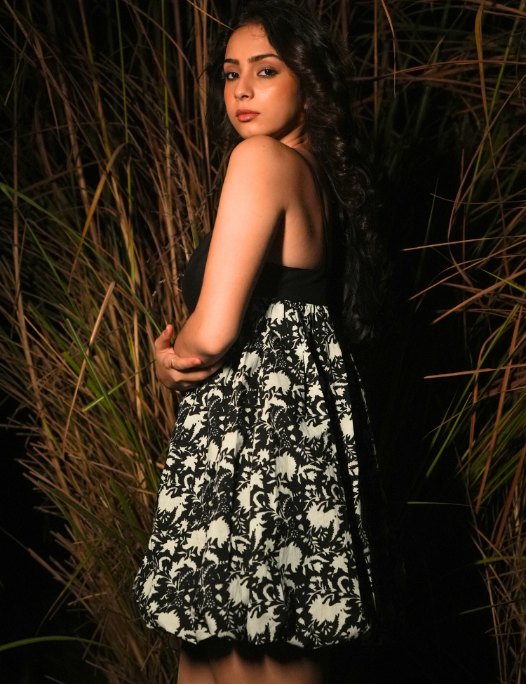 Zia-Balloon-Dress-Black-B.png