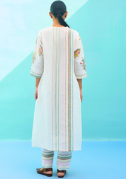 Zura Floral Embroidered Kurta